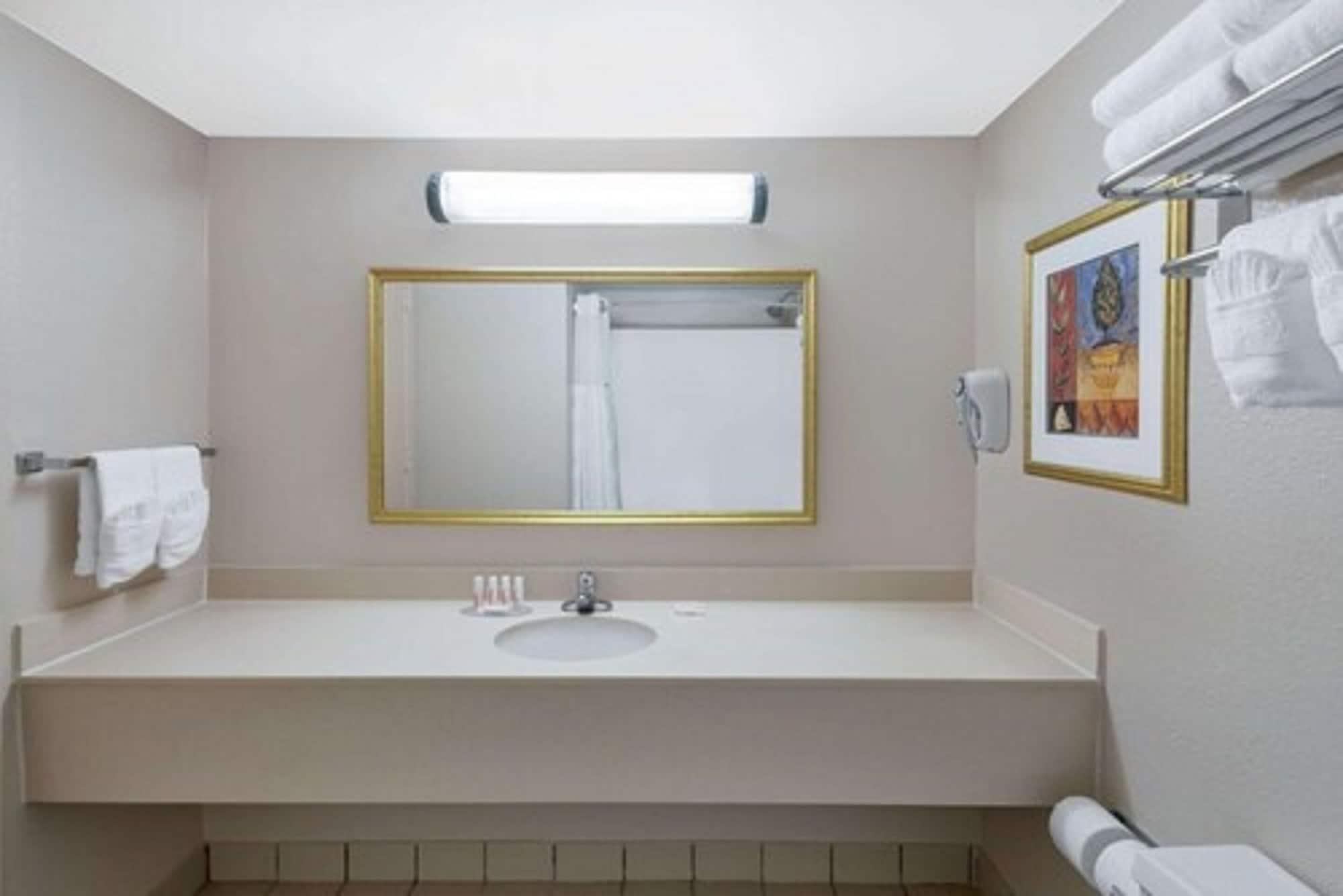 Hotel Ava Laredo Extérieur photo
